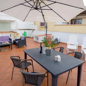  Apartamento Rentalsevilla Luminoso Apartamento Con Terraza En La Maestranza